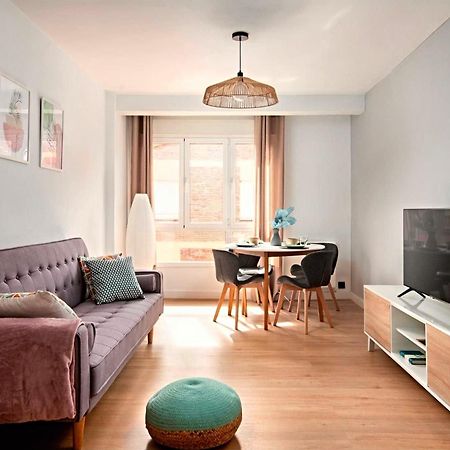 Ana Maria Tranquilo, Ideal Familias Gijon Exterior photo