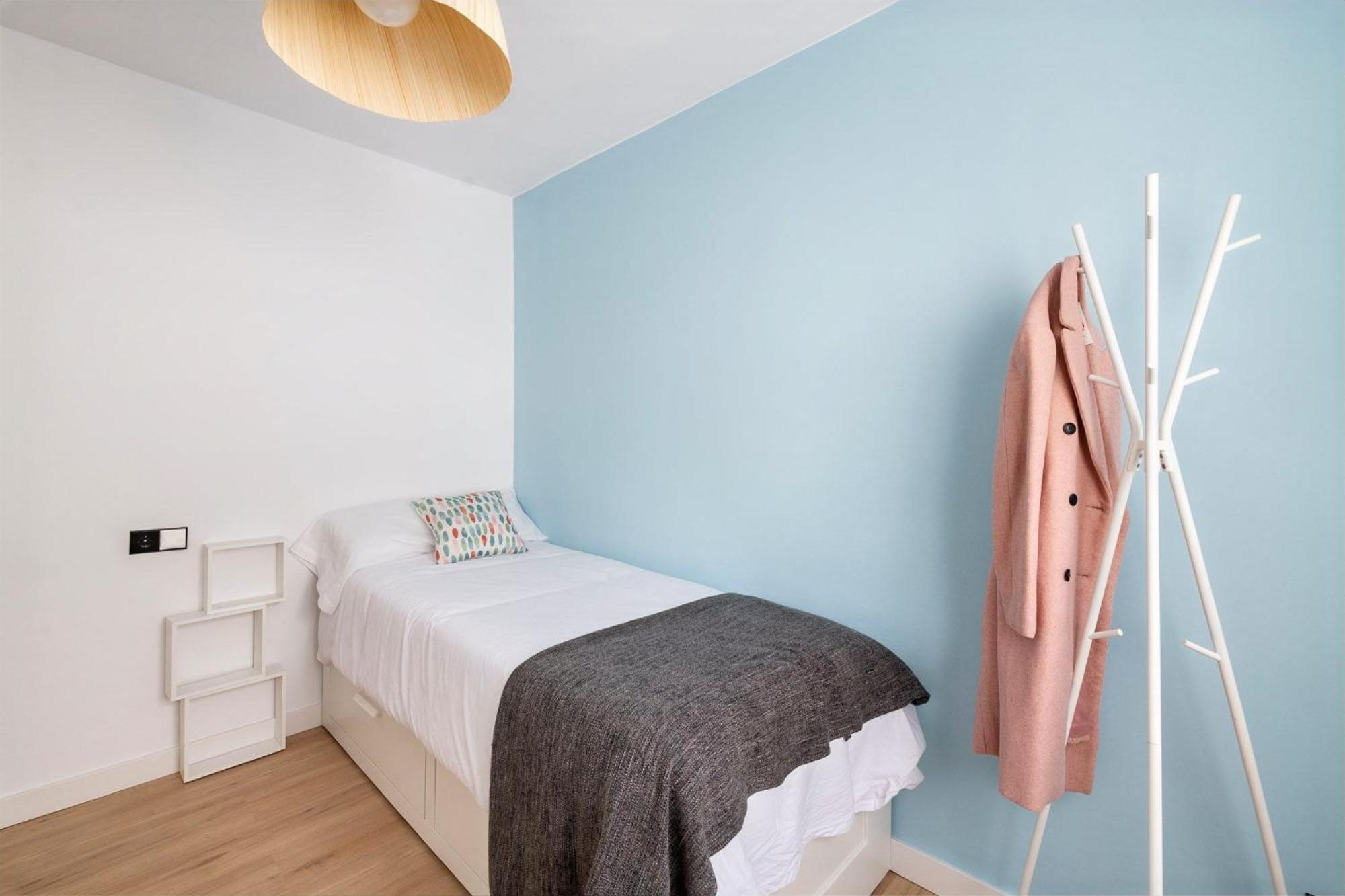 Ana Maria Tranquilo, Ideal Familias Gijon Exterior photo
